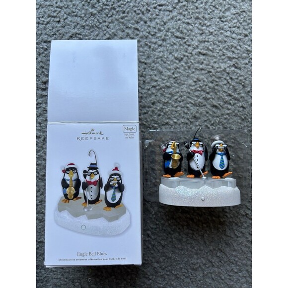 2011 Hallmark Keepsake Ornament Jingle Bell Blues Magic Light Sound Motion - Picture 1 of 3